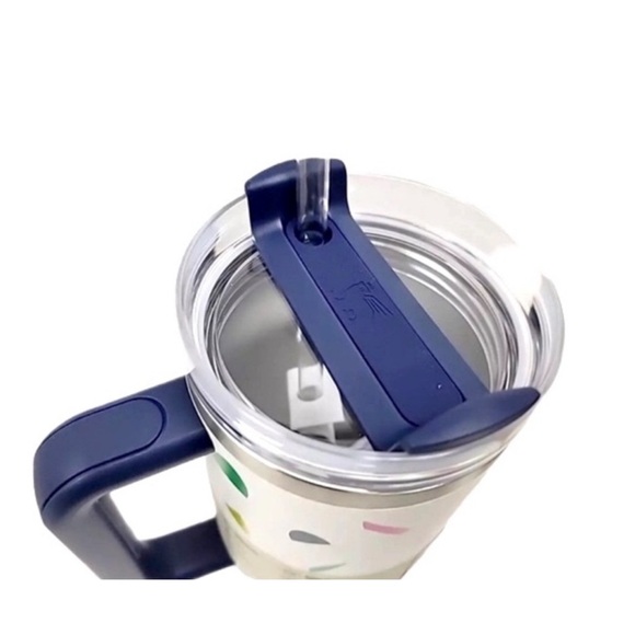 NWT Frost White Abstract Geos Stanley 40 oz Flowstate Tumbler with Clear Straw - Picture 5 of 9